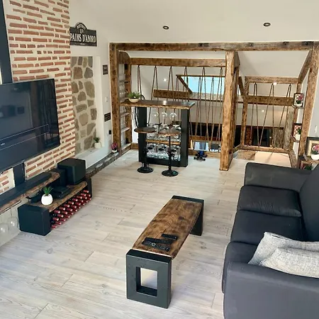 Grand Duplex Avec Terrasse Centre Historique דירה *